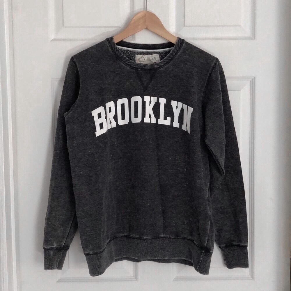Vintage wash crew neck sweatshirt